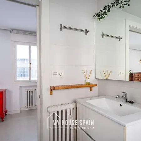 Myhousespain - Piso Con Terraza En El Centro Lägenhet Gijón
